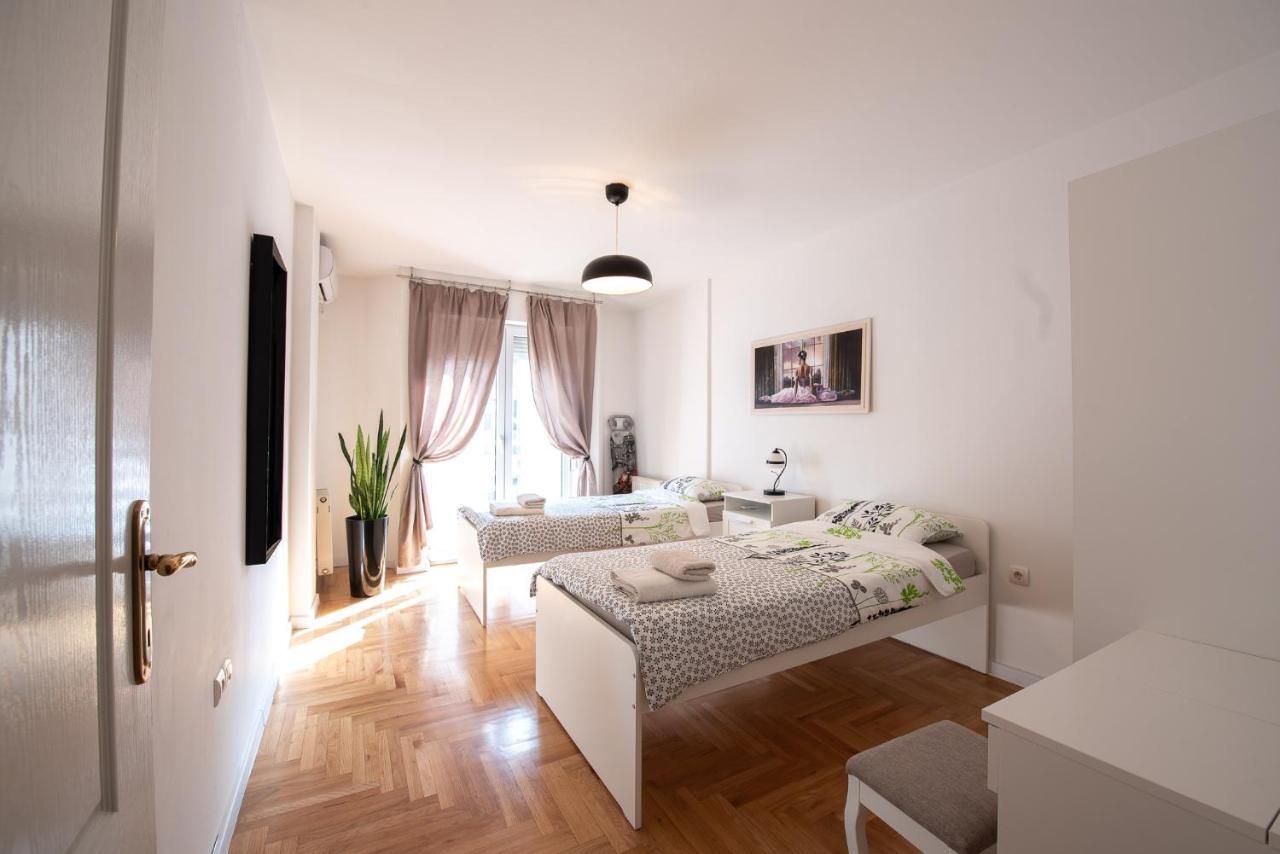 Ema Central Apartment Nowy Sad Zewnętrze zdjęcie